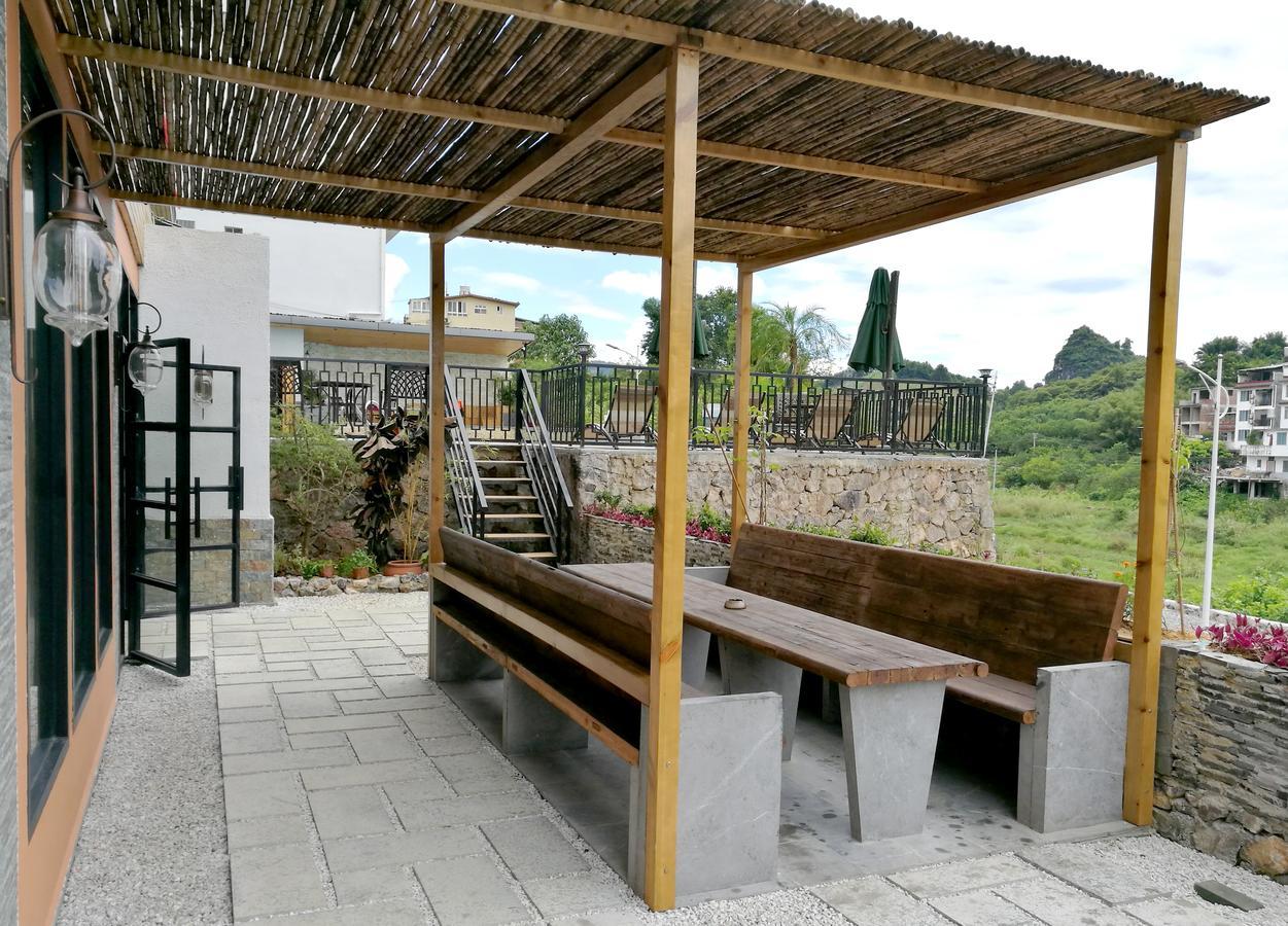 The Bamboo Leaf Yangshuo Hotel Exterior photo