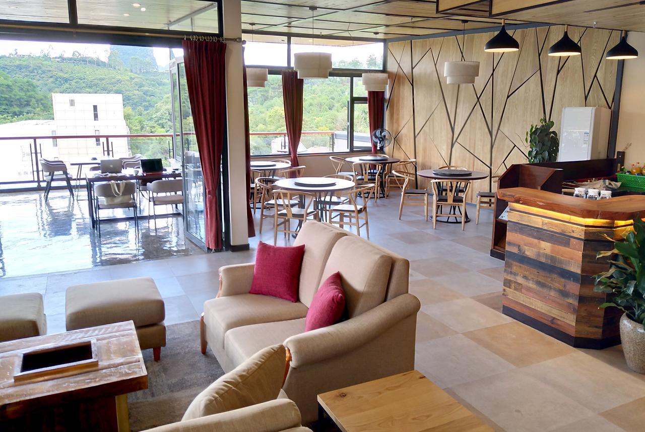 The Bamboo Leaf Yangshuo Hotel Exterior photo