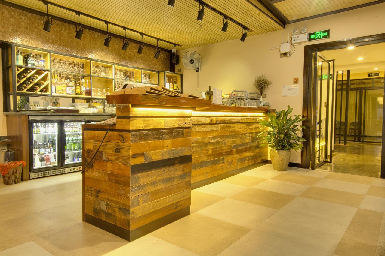 The Bamboo Leaf Yangshuo Hotel Exterior photo